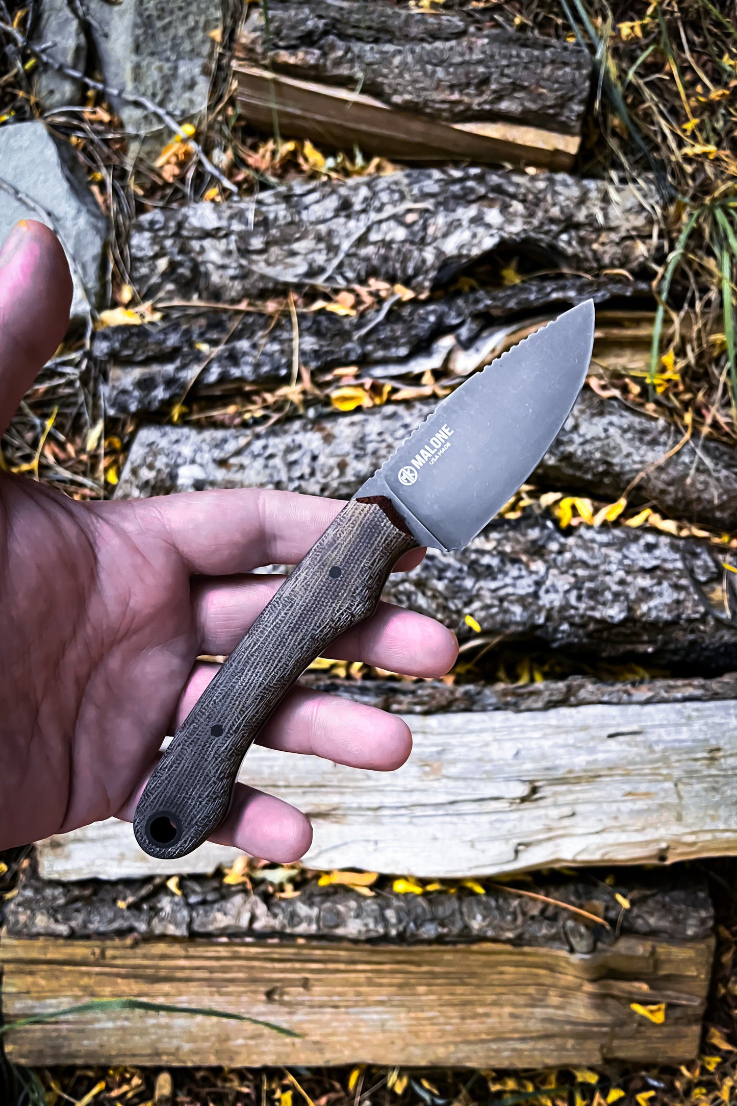 
                  
                    Skinning Knife (Canvas Micarta)
                  
                