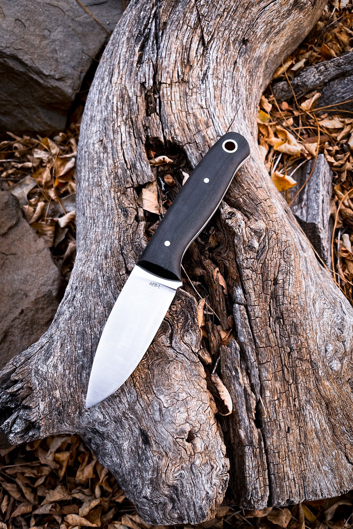 
                  
                    Outlaw - Micarta (AEB-L)
                  
                