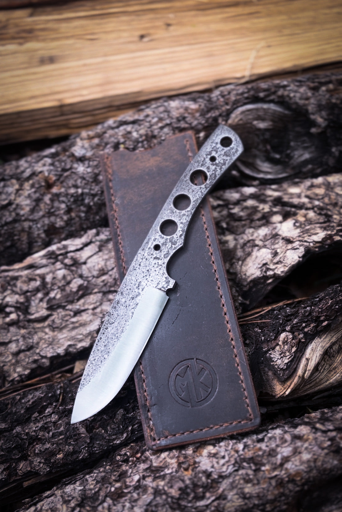 
                  
                    . Atlas Fixed Blade Pocket Knife
                  
                